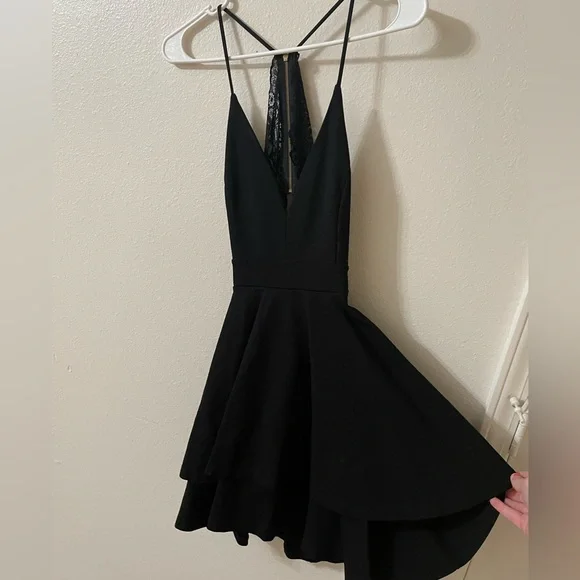 Windsor Windsor Black Lace Mini Dress - Size Small - Semi Open Back | Sz: S | Color: